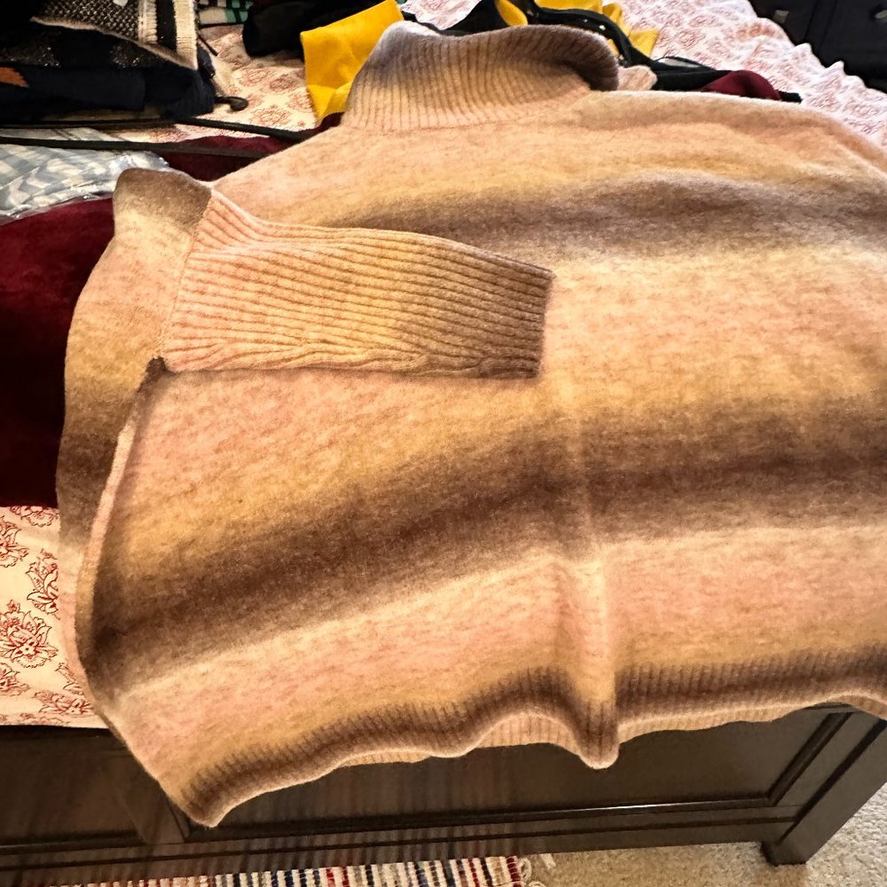 Loft Cozy Oversized Sweater: Brand New, Never Worn (Size S)